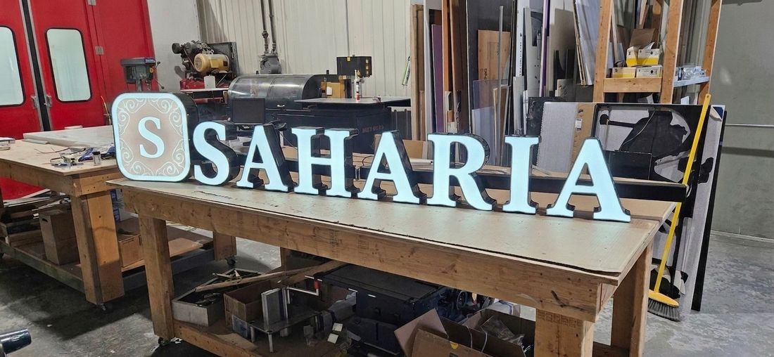 Illuminated letters with ornamental initial